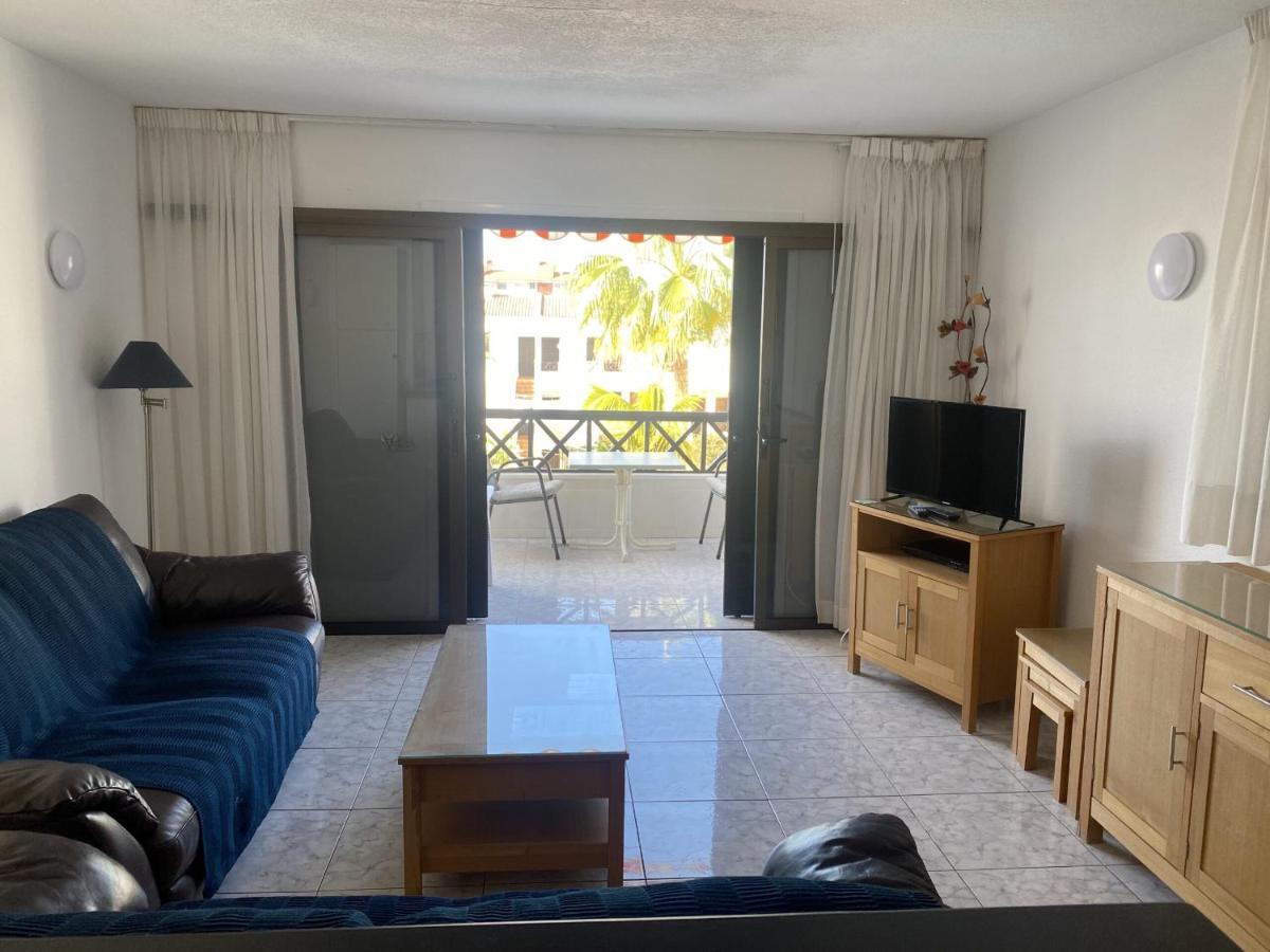 Victoria Court Apartment 13A2 Арона Екстериор снимка